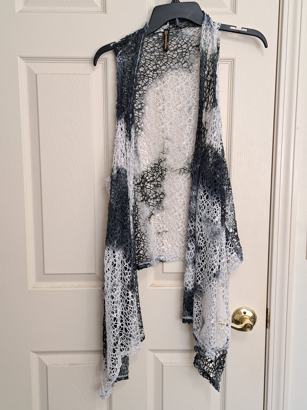 Shoreline Navy, Black, White Lace Vest